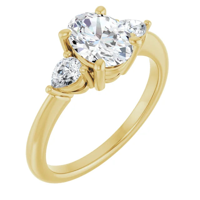 The Oval Seraphine™ Setting in 14k yellow gold