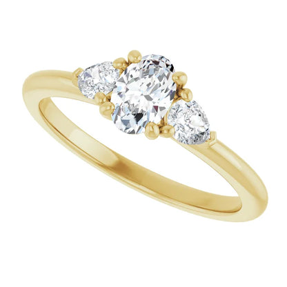 The Oval Seraphielé™ Setting in 14k yellow gold